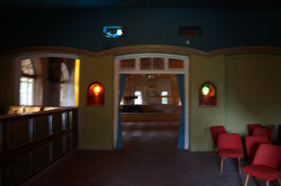 Foyer/Bar