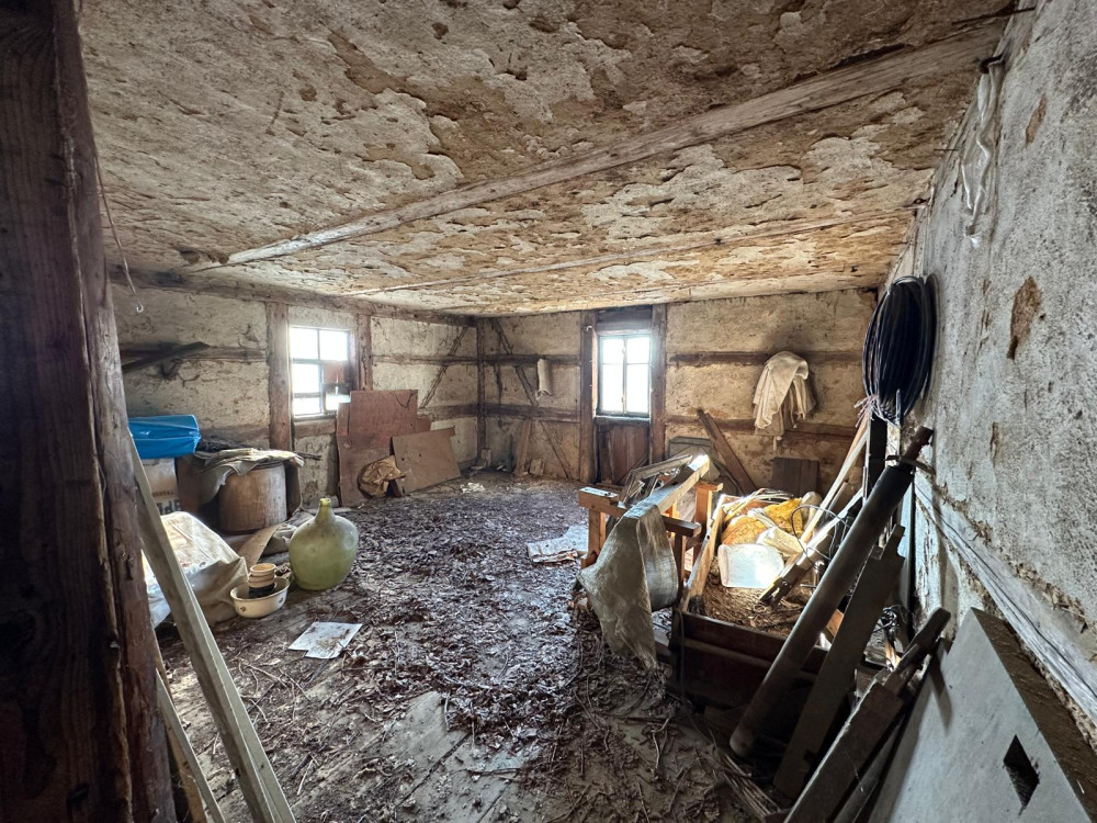 große Kammer in Auszugshaus im Obergeschoss des Auszugshauses