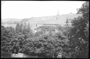 Postkarte Brück und Sohn, Seußlitz. Kirche und Rittergut, 1901