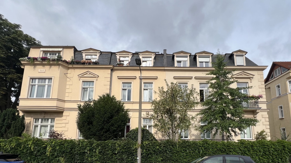 Frontalperspektive: Wohnhaus Bünaustraße Nr. 7
