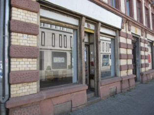 Kuhturmstr. 4, Ladenlokal im Erdgeschoss