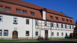 Mühle mit historischem Wasserrad