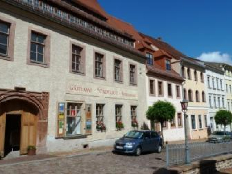 Stadtgut Vorderansicht - Bibliothek und Gästeamt