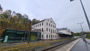 unterer Bahnhof Annaberg Buchholz mit neuem Anbau