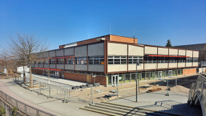 Straßenansicht nach Sanierung