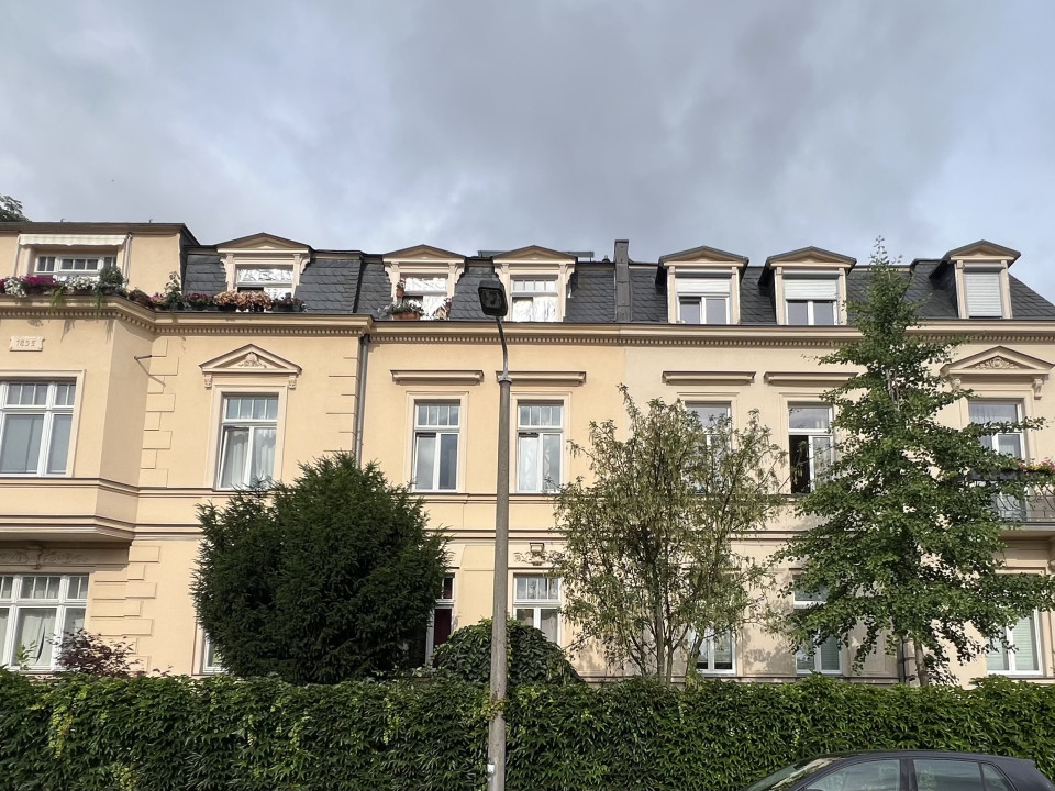 Frontalperspektive: Wohnhaus Bünaustraße Nr. 7